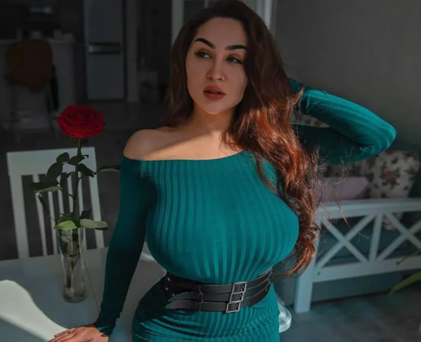 Louisa Khovanski Biography Age, Body, Career, Income, And Lifestyle Revealed