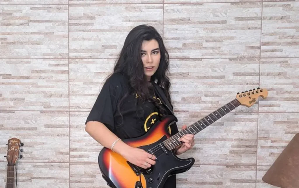 Larissa Liveir Age Revealed: A Deep Dive into the Life of the Guitar Prodigy Larissa Liveir Age Revealed A Deep Dive into the Life of the Guitar Prodigy