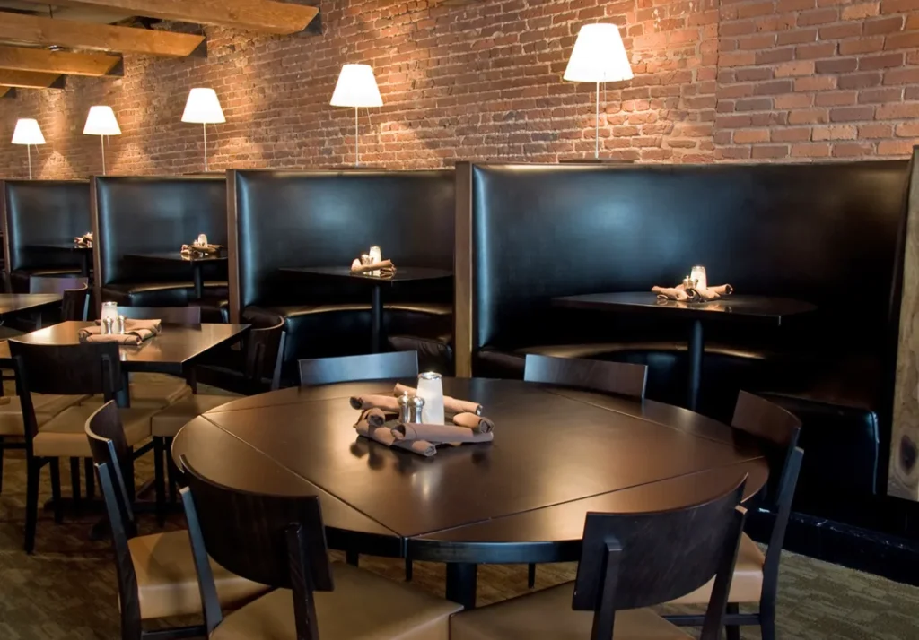 ARCHITECTURE OF RESTAURANT BOOTH