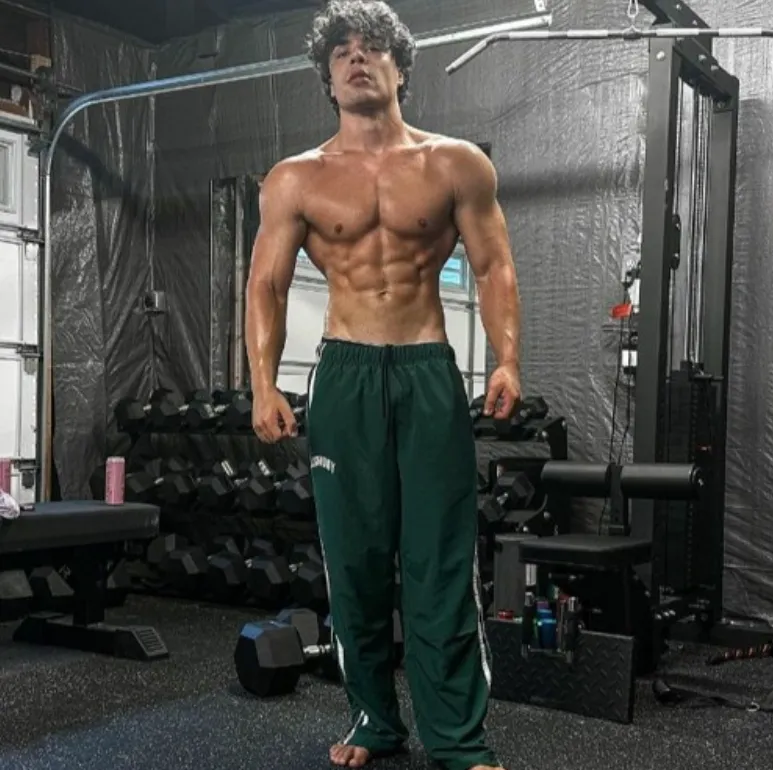 Lexx Little Age, Biography, Net Worth, and Inspiring Fitness Journey 2025