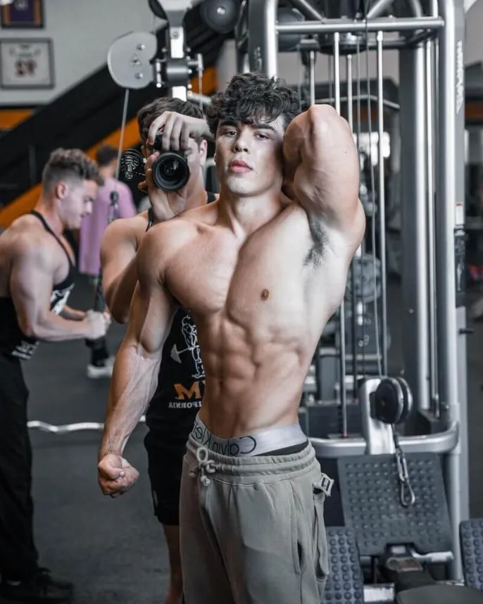 Lexx Little Age, Biography, Net Worth, and Inspiring Fitness Journey 2025